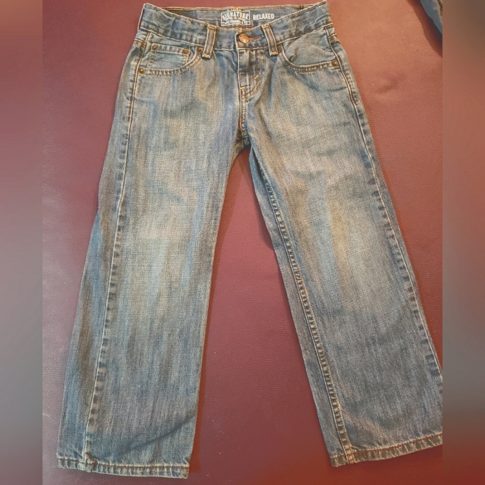 Boys signature levi Strauss relaxed fit